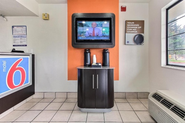 Motel 6-Salinas, CA - North Monterey Area image 14