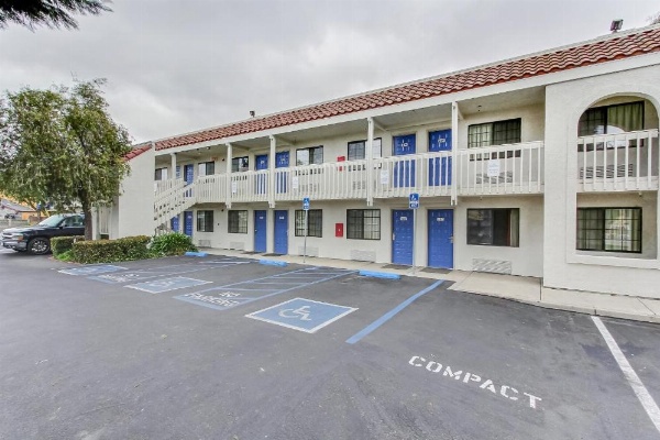 Motel 6-Salinas, CA - North Monterey Area image 17